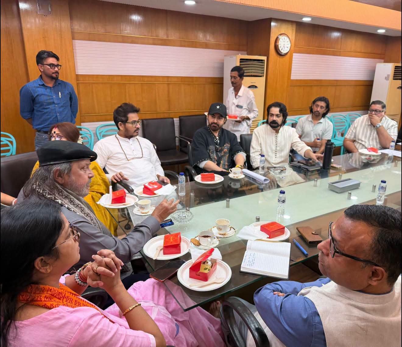 KIFF 2026: Rajinikanth, Prabhas and star-studded Kolkata International Film Festival celebrations